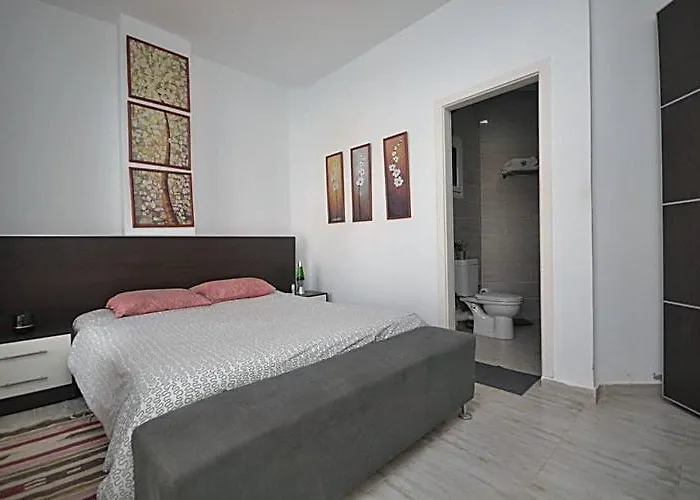 Pool View 2Br Duplex At Aqua Palms, Al Ahyaa *